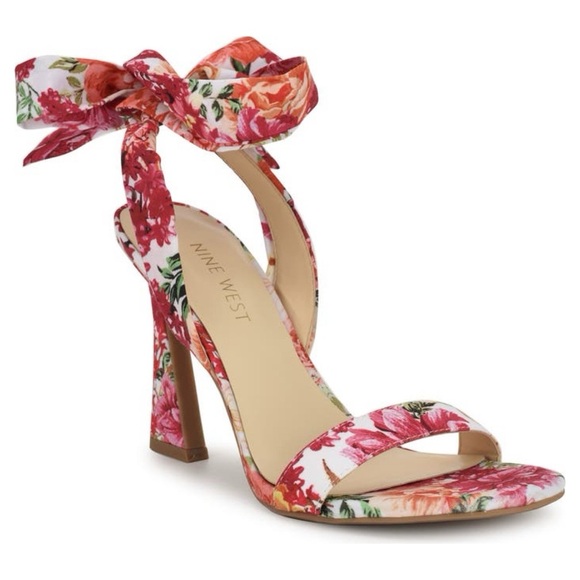 NEW Nine West Kobs Ankle Wrap Sandals White Blooms Floral Multi - Picture 1 of 9